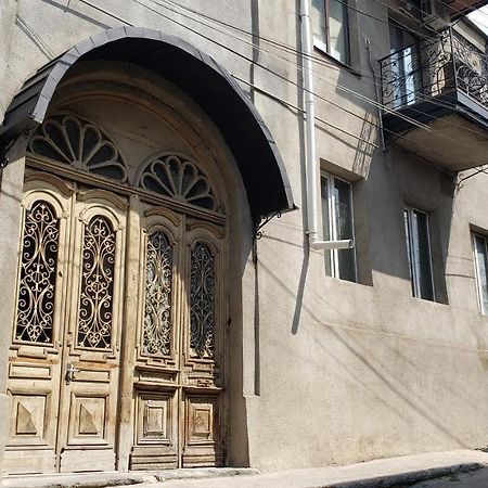 Family Guest House Tbilisi Exteriör bild