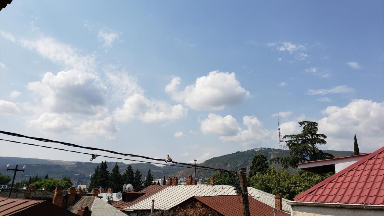 Family Guest House Tbilisi Exteriör bild