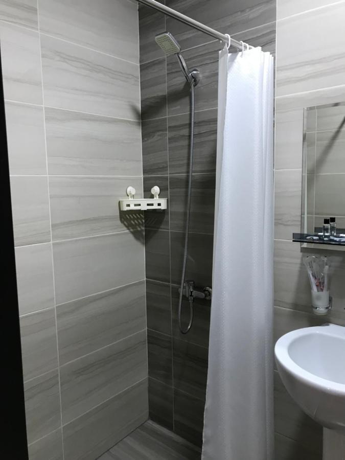 Family Guest House Tbilisi Exteriör bild
