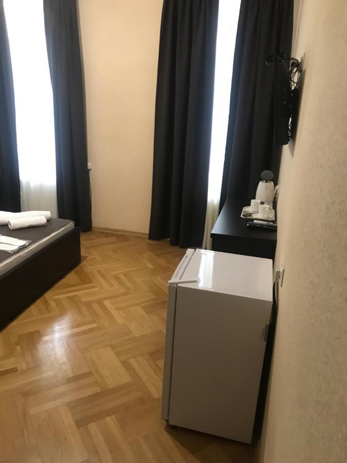 Family Guest House Tbilisi Exteriör bild